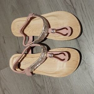 Womens cushion sandals size 8